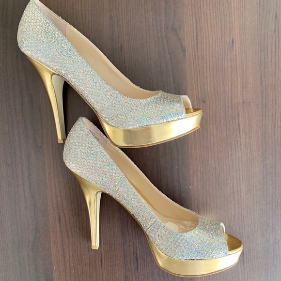 Enzo Angiolini Shoes - Gorgeous Enzo Angiolini Platform Peep Toe Pump